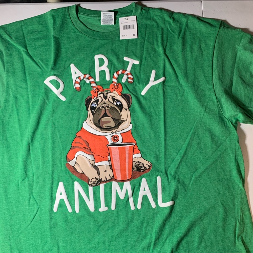Party animal pug Christmas T-shirt. New NWT